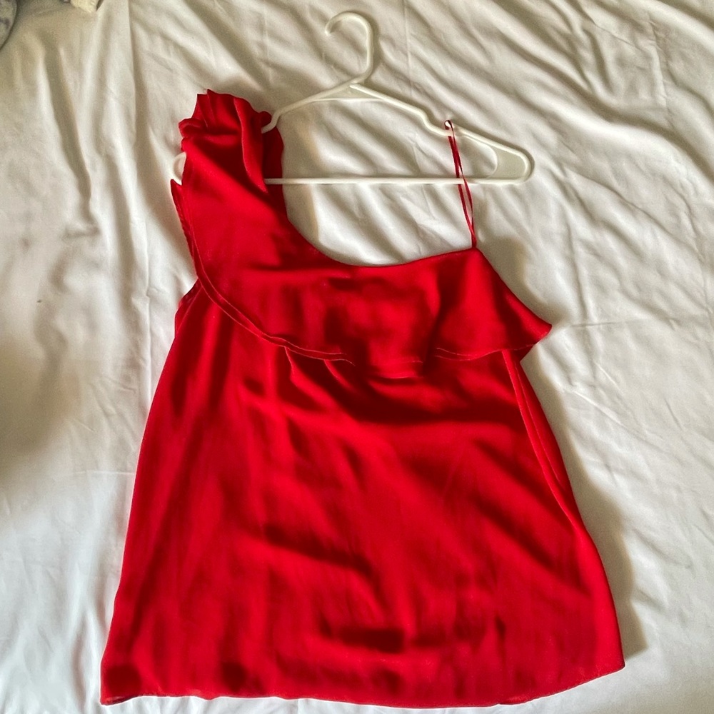 Violet & Clair Medium Red One Should Top